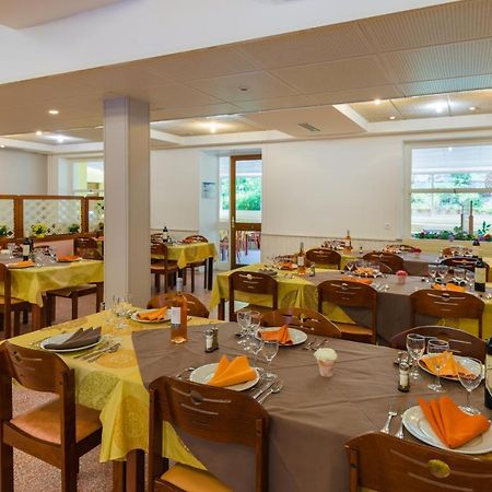 Hotel Azureva La Londe Les Maures Esterno foto